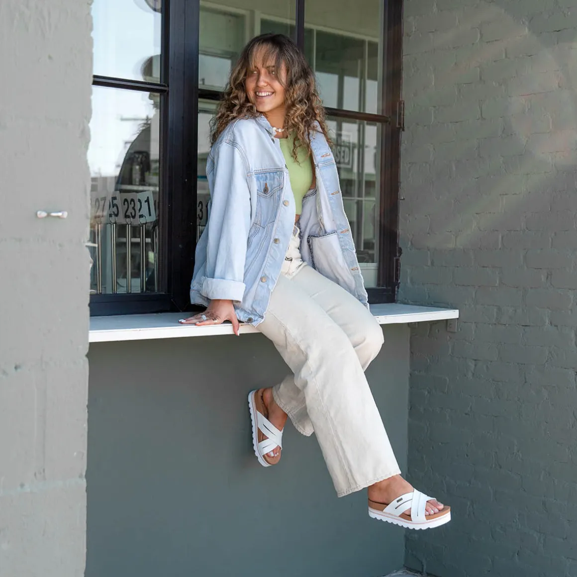 REEF Cushion Bloom Hi | Women Sandals