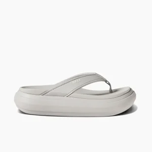 REEF Cushion Bondi | Women Flip Flops | Sandals