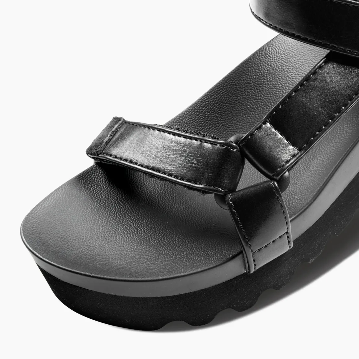 REEF Cushion Rem Hi | Women Sandals