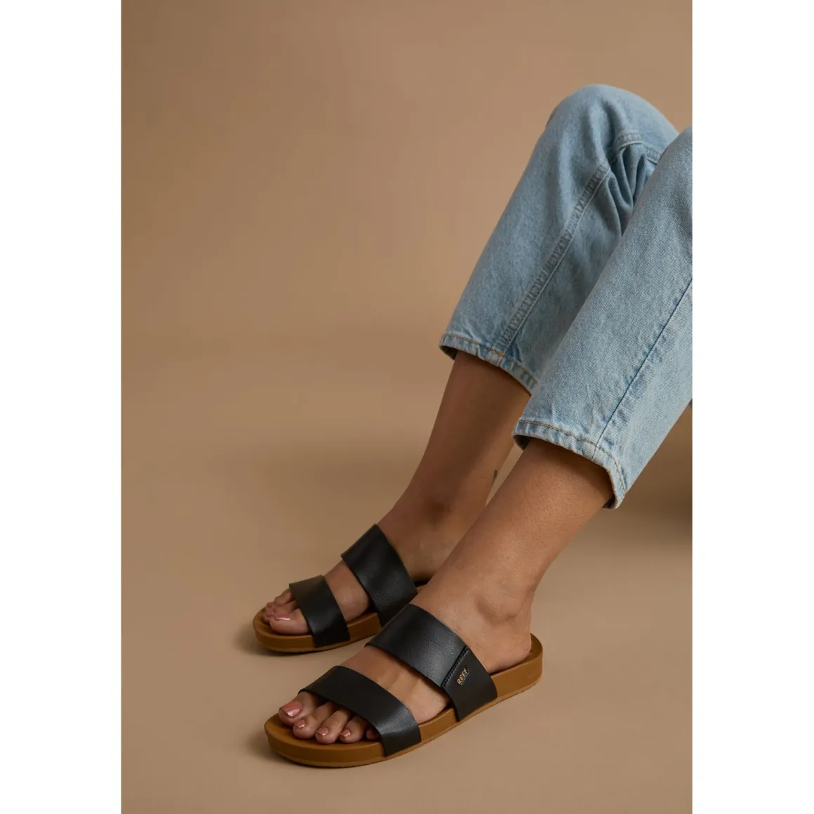 REEF Cushion Vista | Women Slides | Sandals