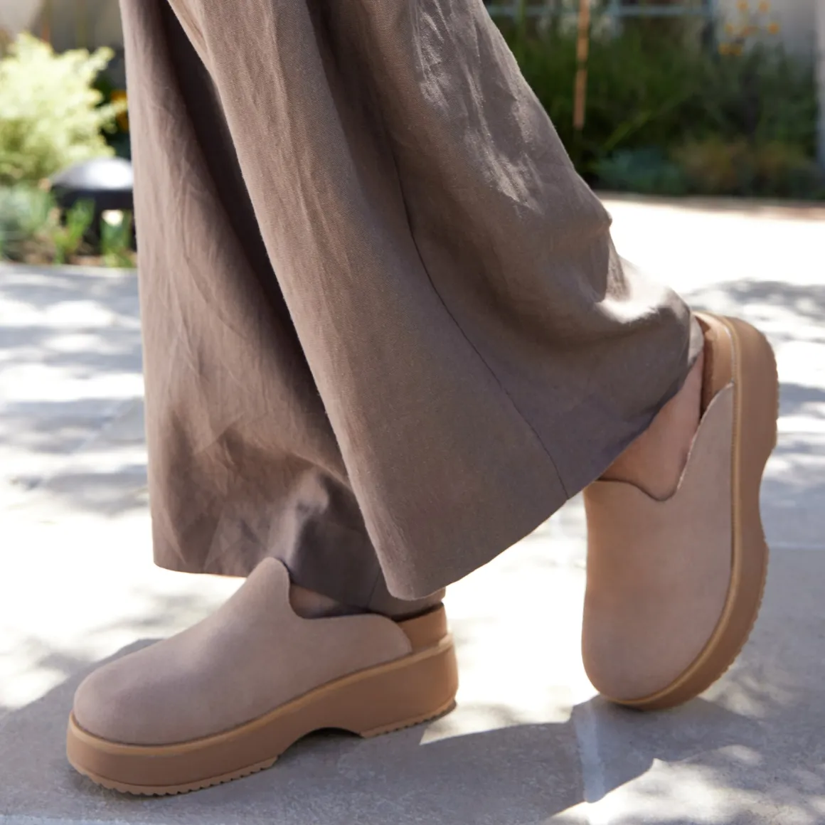 REEF Vista Skye | Women Clogs | Shoes